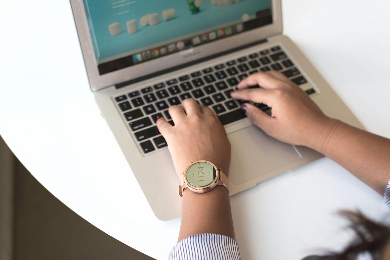 Group discussion about household budget management and expense tracking