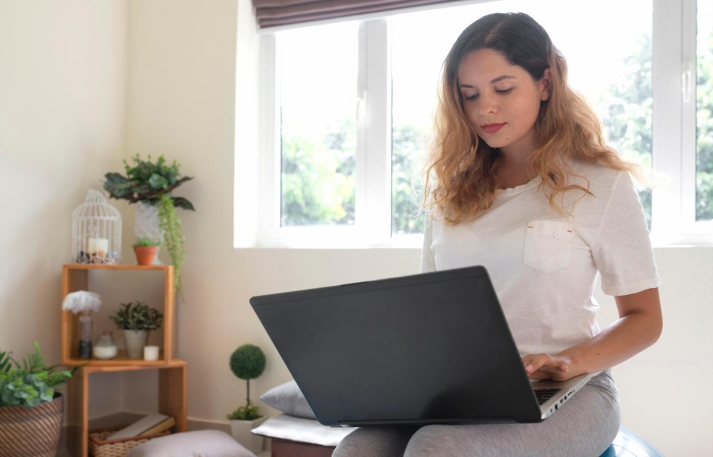 Interactive workshop session with participants learning practical finance skills